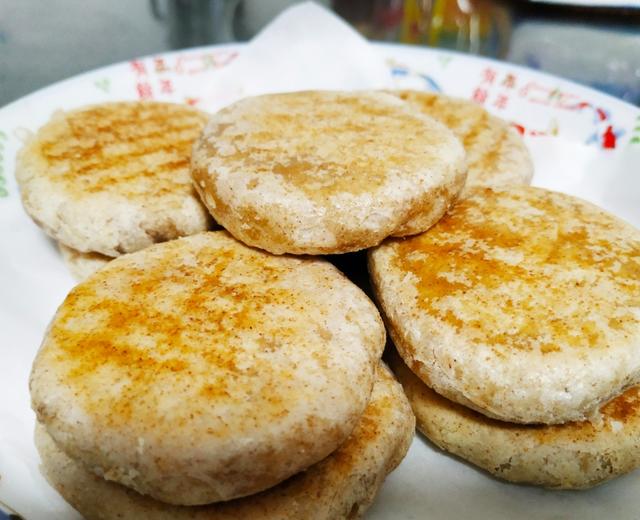 健康的豆沙饼～茶油黑麦豆沙饼的做法