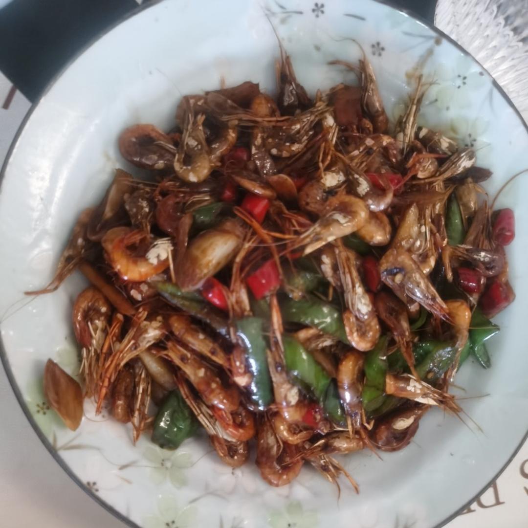 油爆河虾