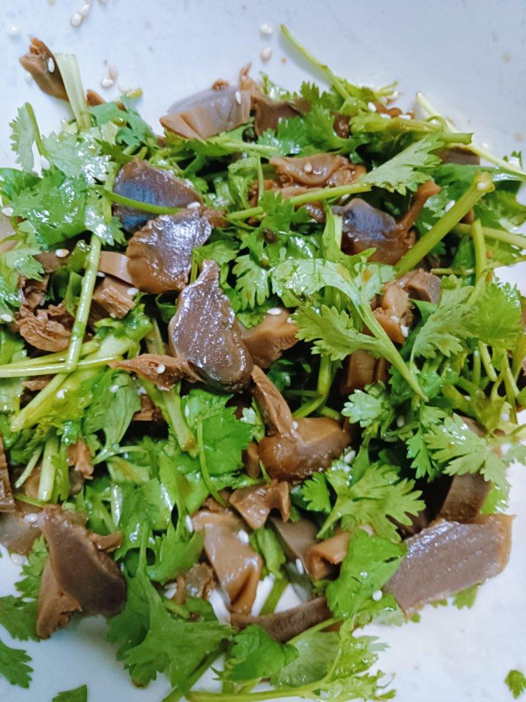 美味凉拌鸭胗