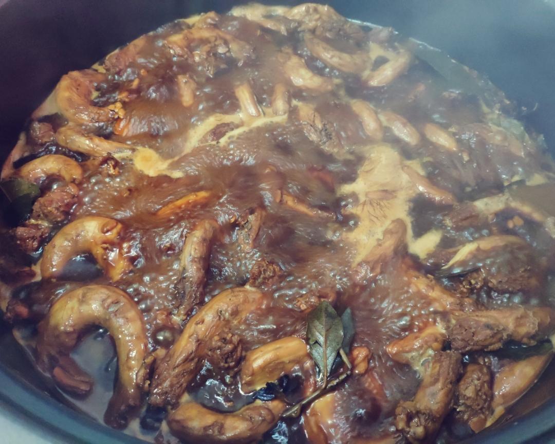 飘香炖鸡脖的做法