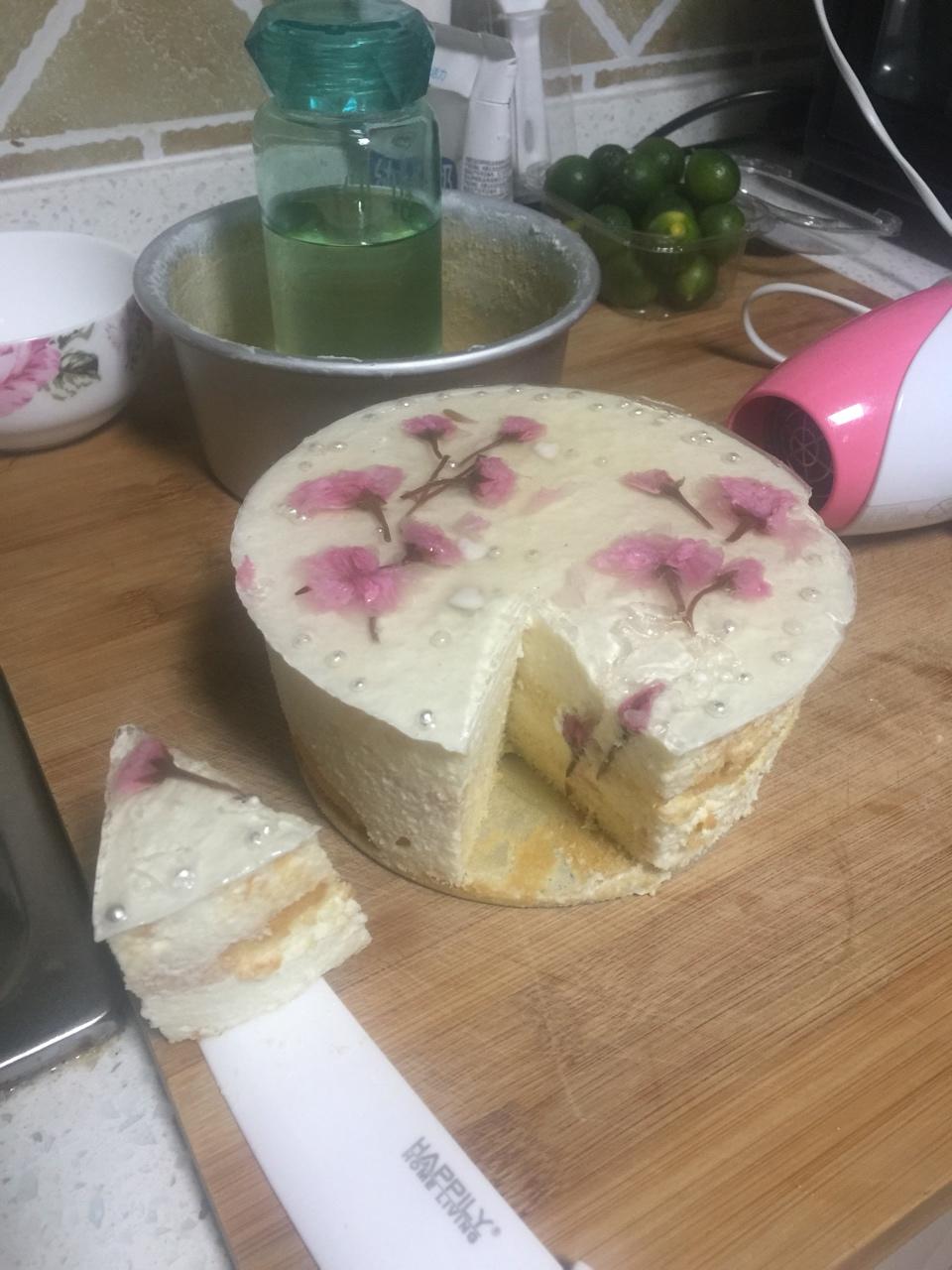 颜值爆表的樱花慕斯。（6寸圆模）