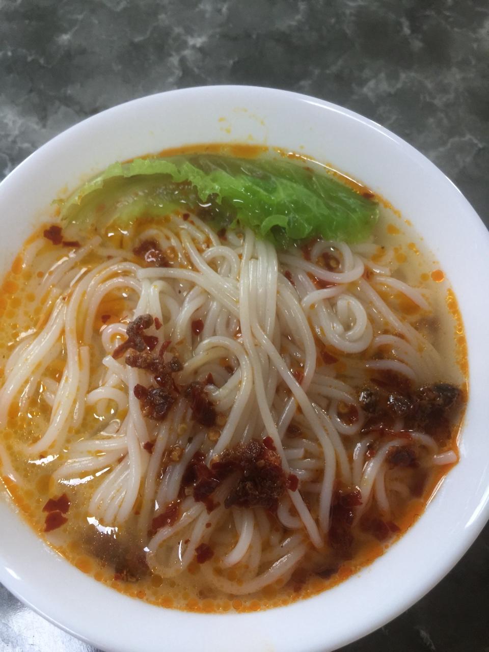 limpears做的酸辣米粉