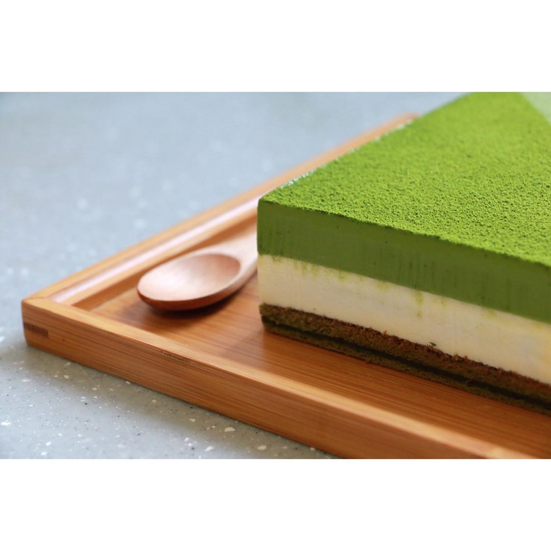 香芋糯米滋做的抹茶清酒白巧克力慕斯