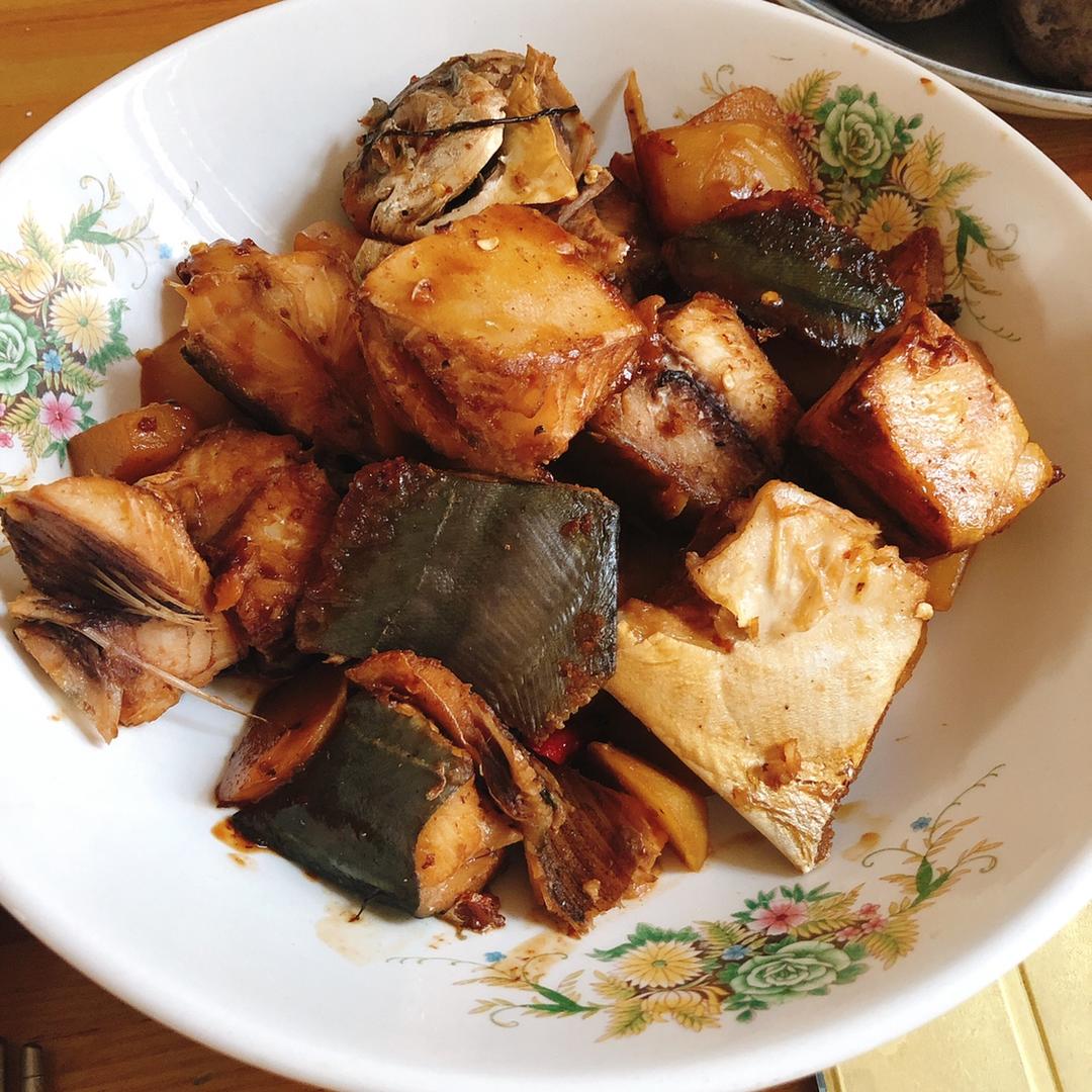 鲳鱼烧土豆