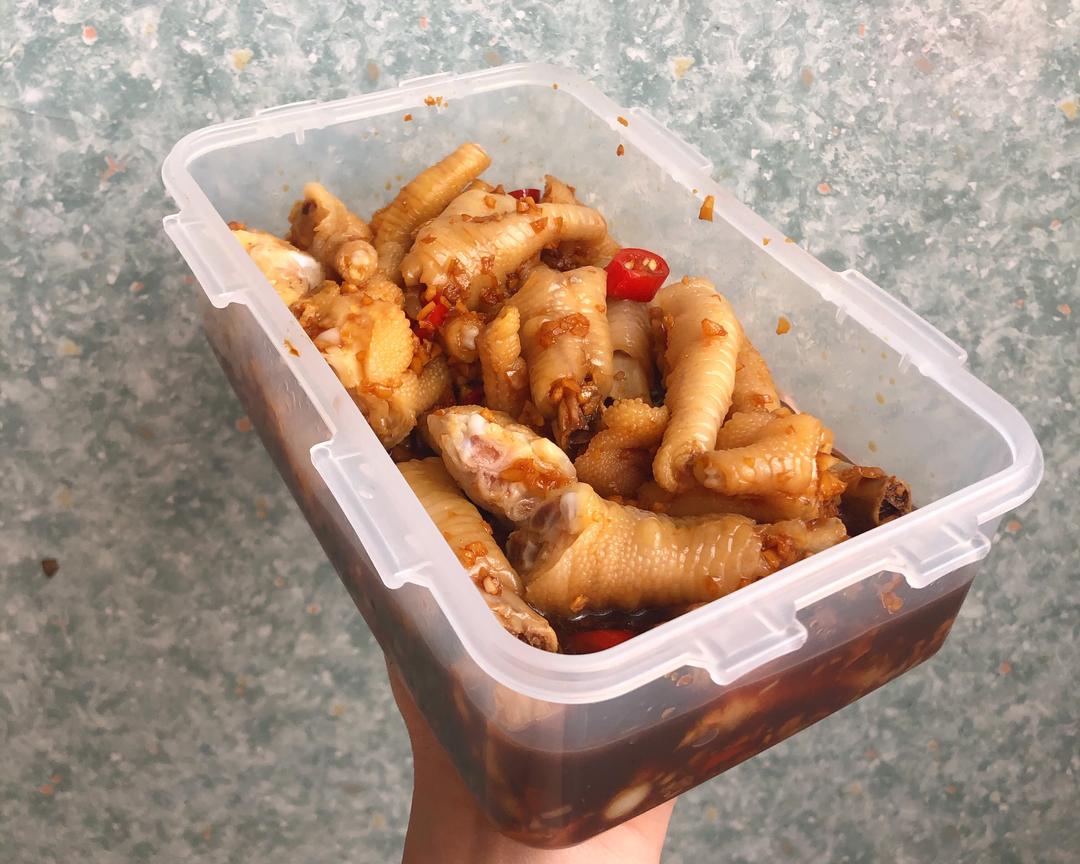 【蒜香回味鸡爪】秘制酱汁好吃到可以捞面捞青菜哈哈哈的做法
