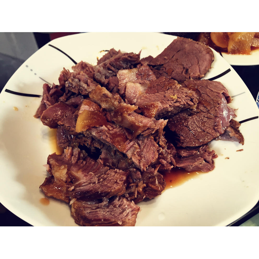 卤牛肉