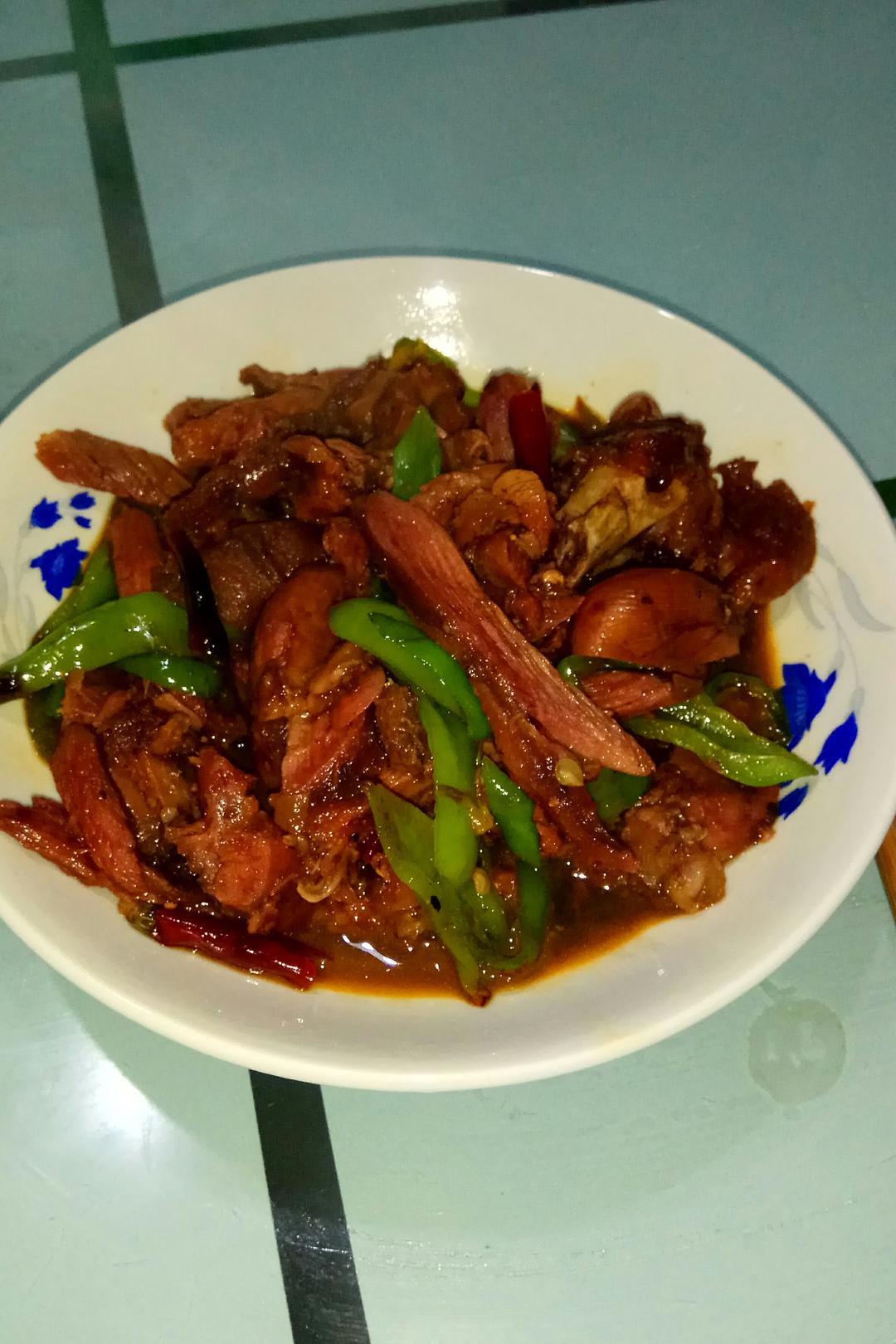 土豆灬做的回锅香辣狗肉