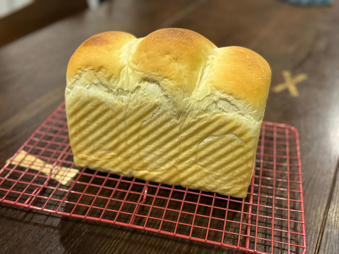 烫种鲜奶吐司