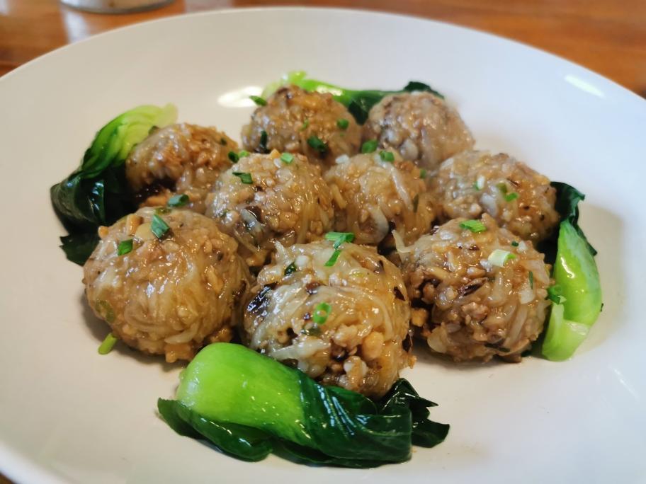 清蒸萝卜丝肉丸子