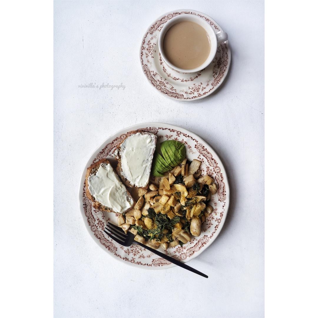 【健康三餐】蘑菇牛肉炒羽衣甘蓝