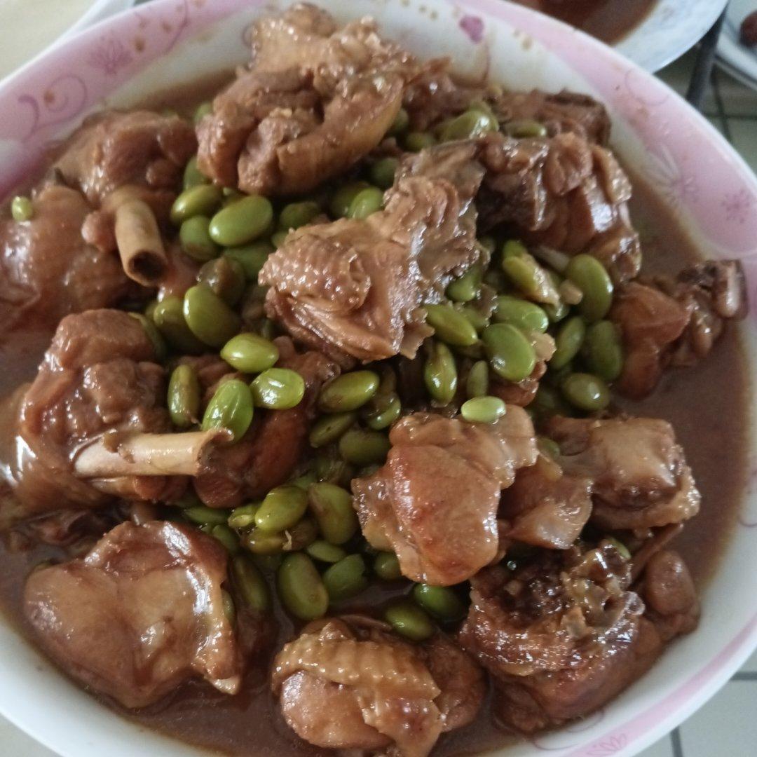 家常菜毛豆烧鸡腿