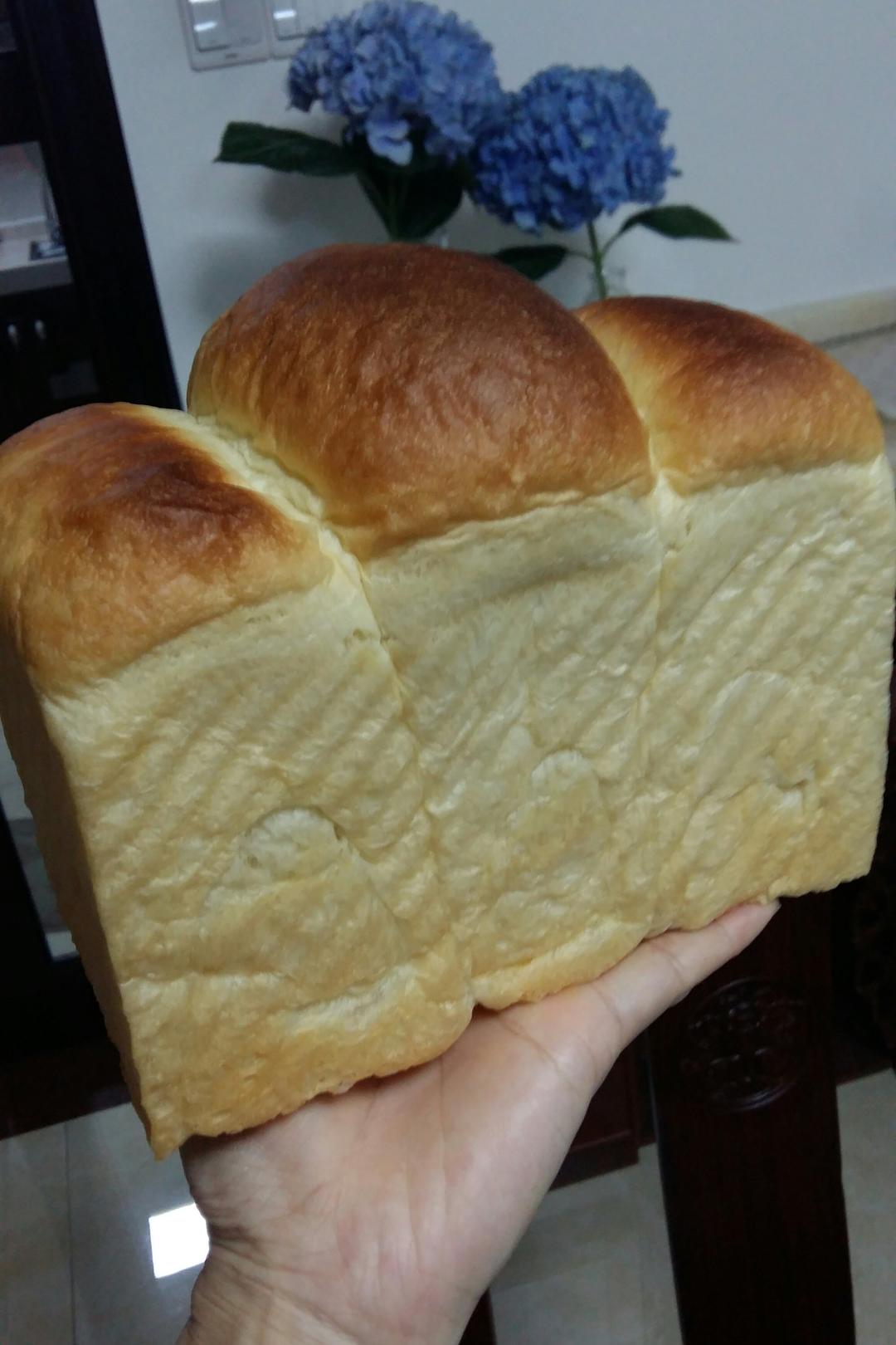 鲜奶油吐司