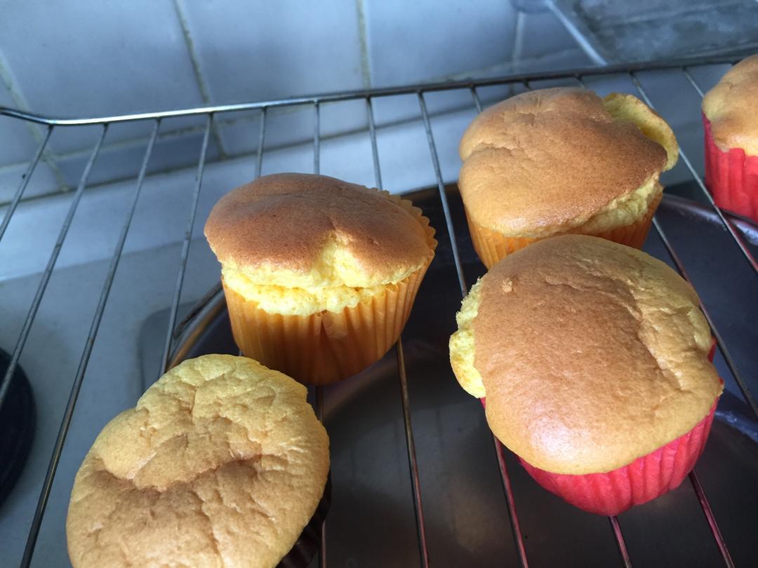 抖音网红~好吃到爆的舒芙蕾松饼(内附制作视频)