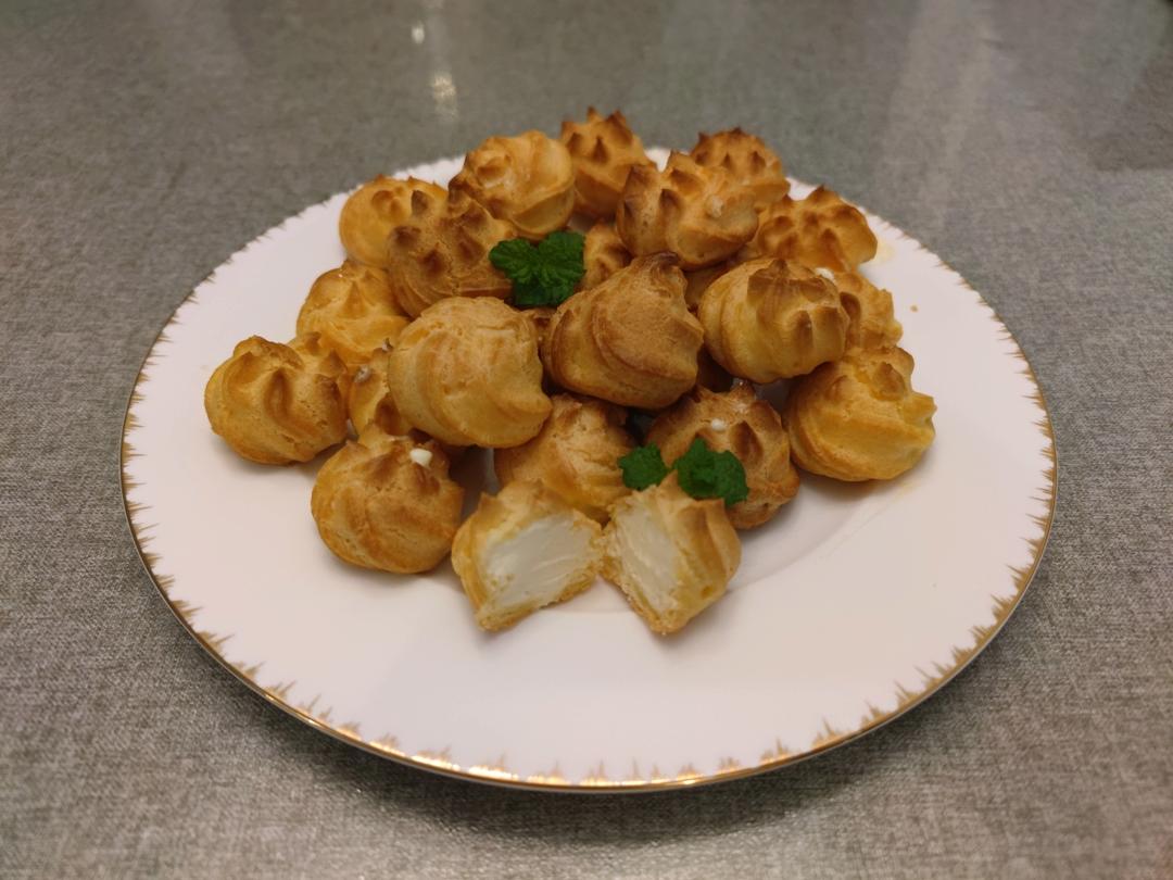 简单易成功的奶油小泡芙做法