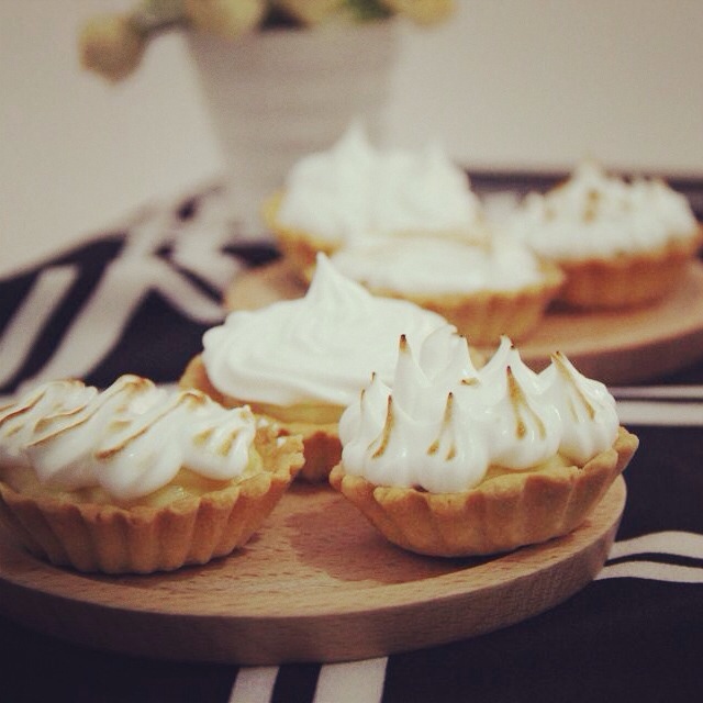 狸菇凉做的蛋白霜柠檬塔