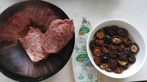 牛肉锅贴（非清真）的做法 步骤1