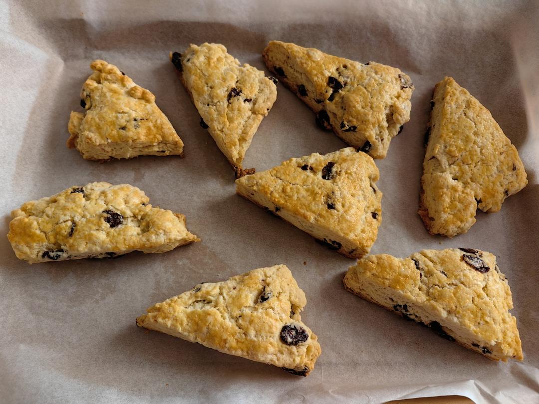 完美裂纹～百分百成功的超好吃奶香司康（禁止搬运）