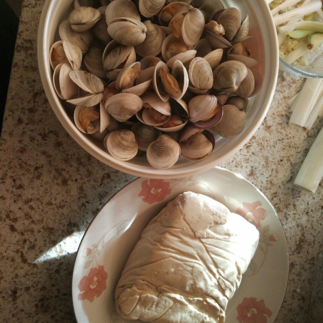 白蛤豆腐汤