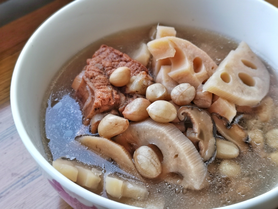 食藕瘦shou❗️花生香菇藕汤的做法 步骤4