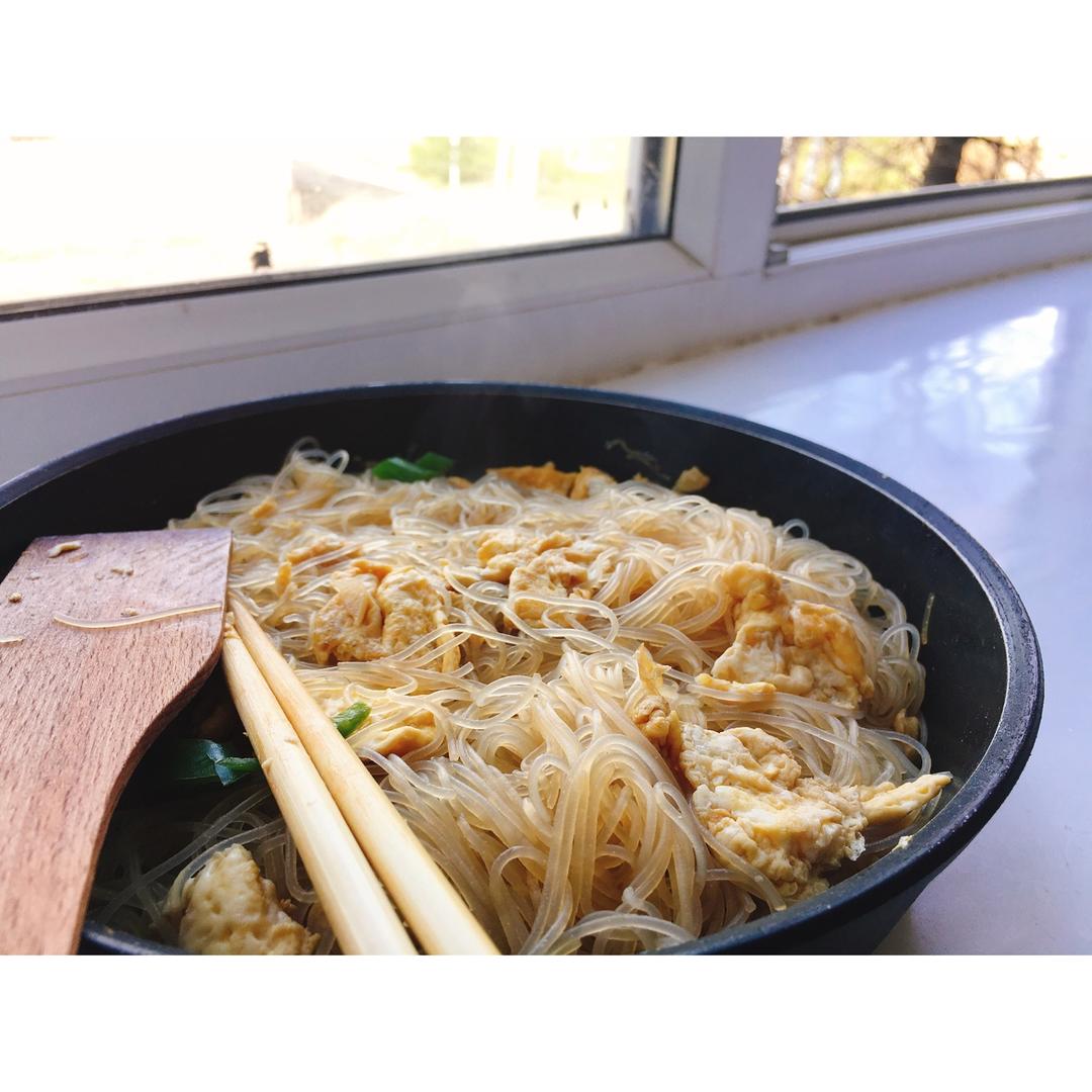 鸡蛋炒米粉