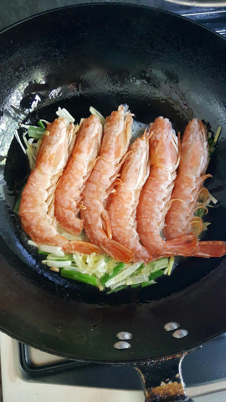 烧阿根廷红虾的做法
