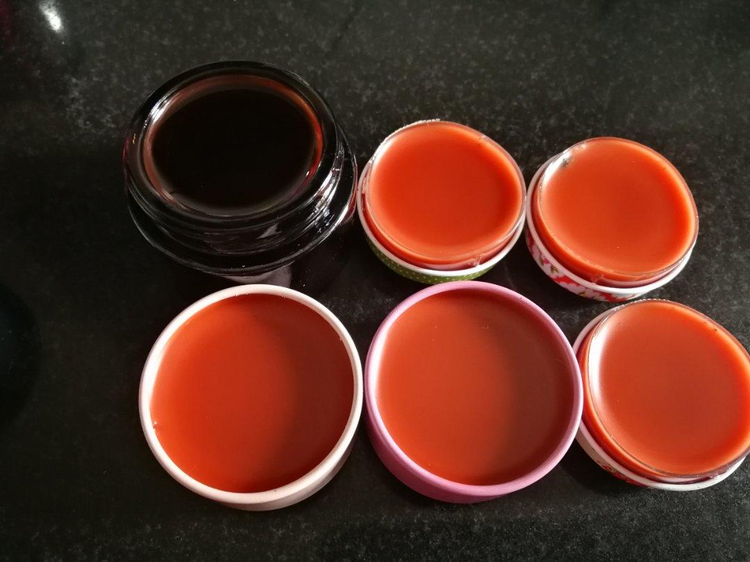 今夏风靡我盆友圈的紫草膏