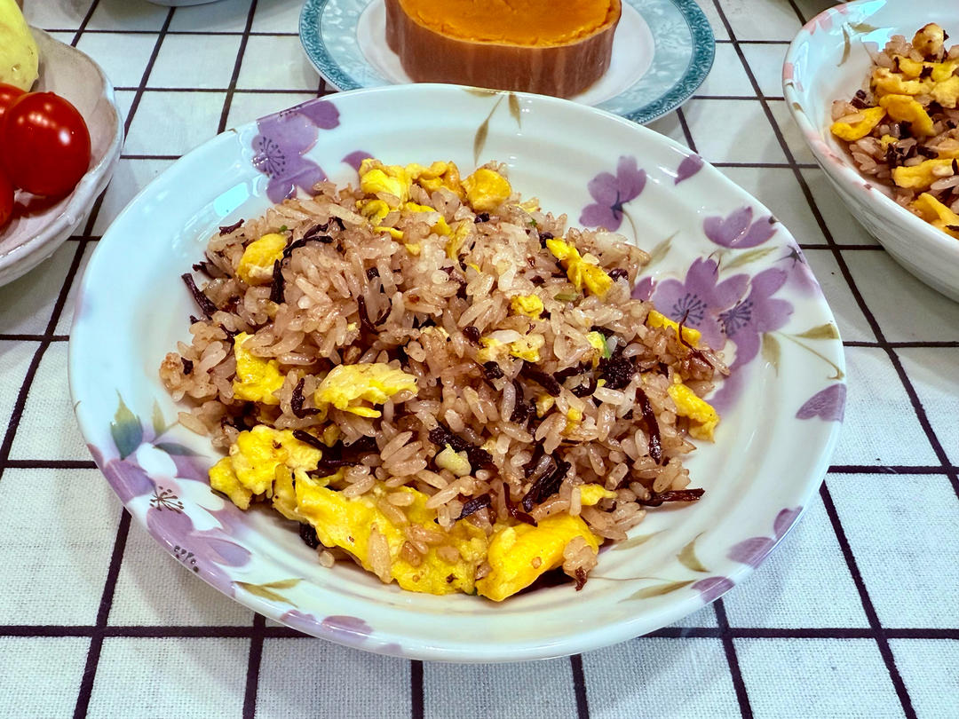梅干菜鸡蛋炒饭