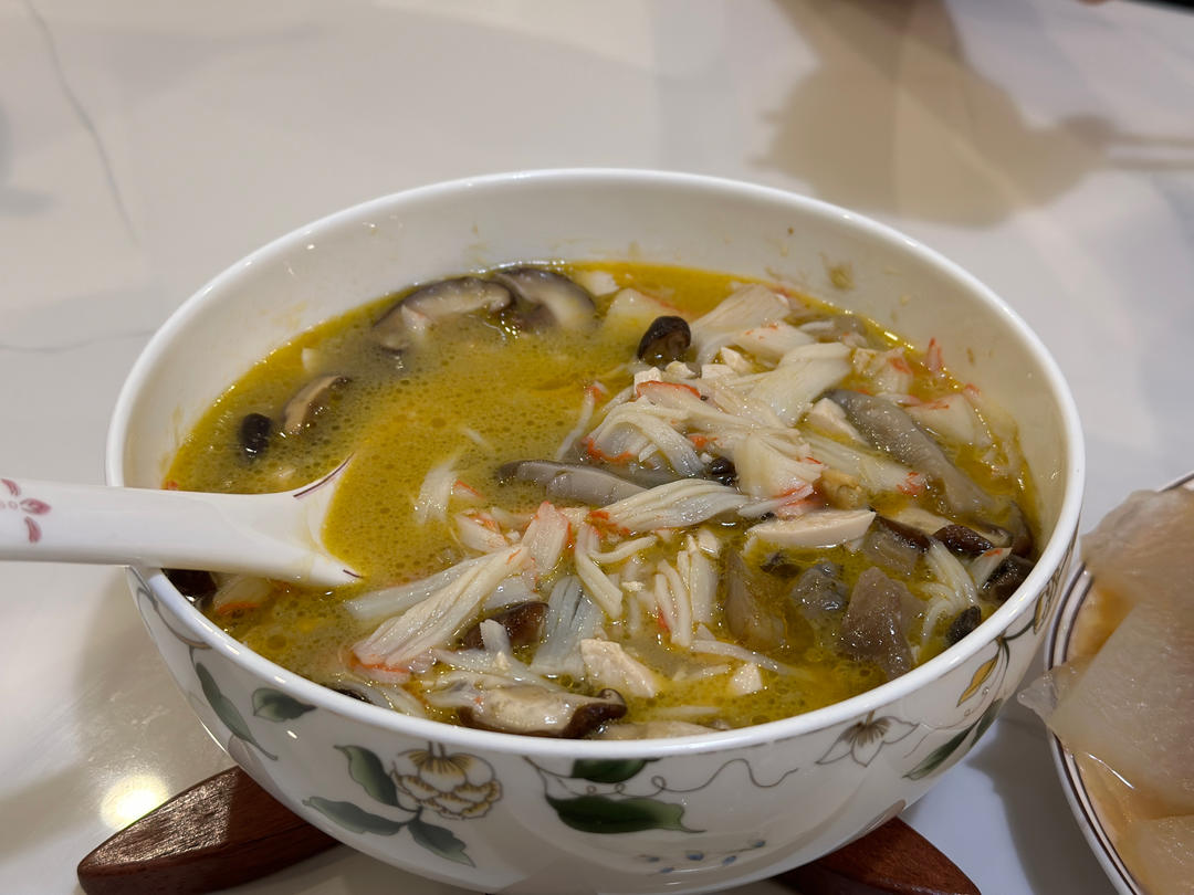 咸蛋蟹柳豆腐煲