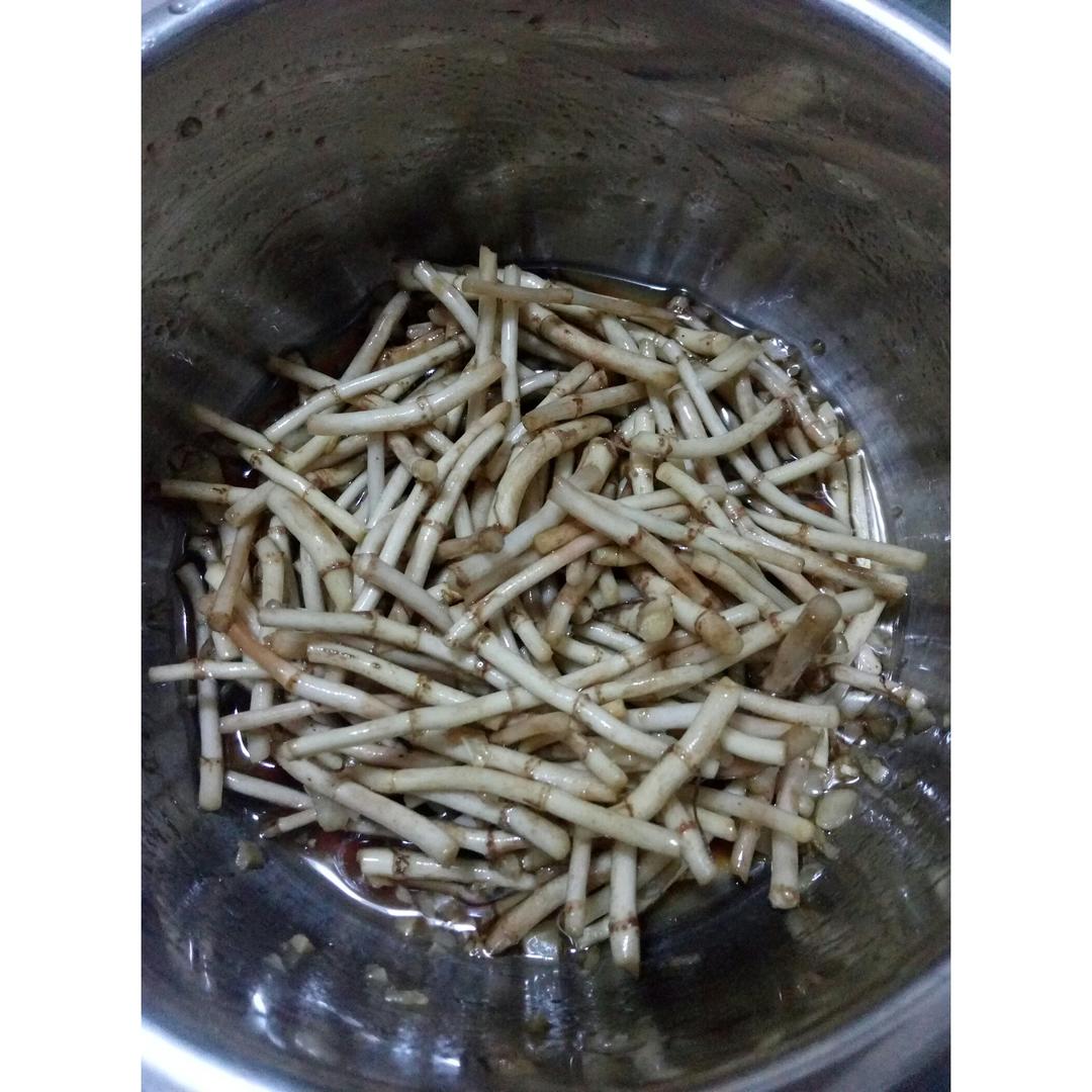 凉拌鱼腥草
