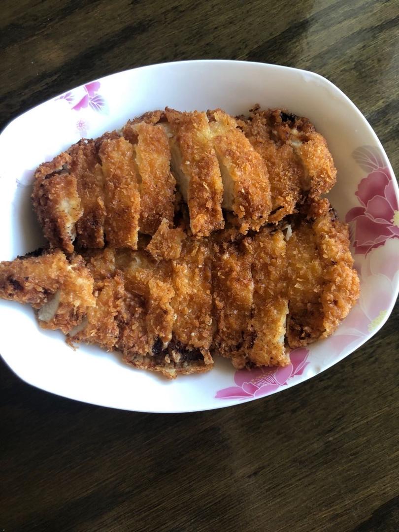 在外头吃鸡排总担心油不干净，在家自己做，健康美味 ​​​