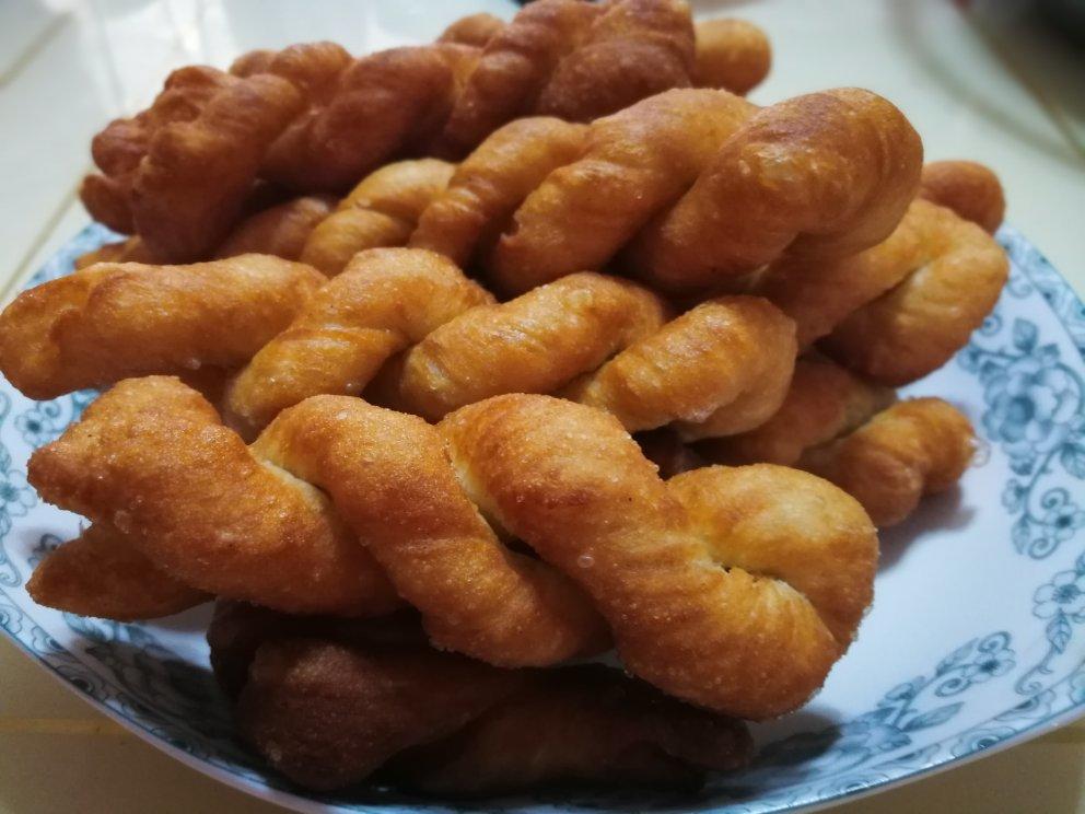 油炸松软麻花~也可以烤箱烤