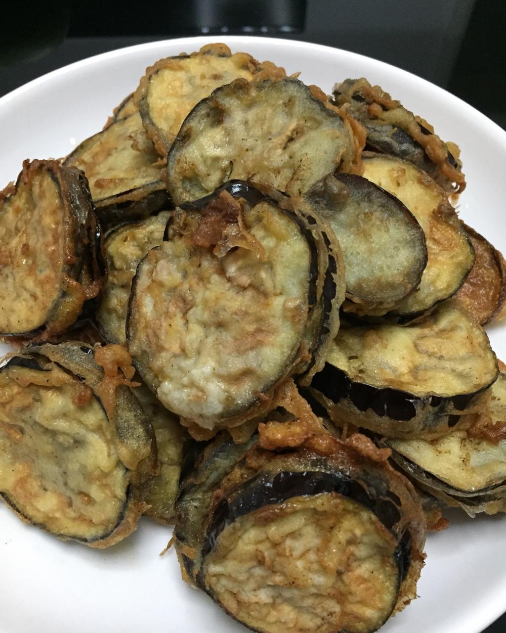 阿萌妈妈做的油炸茄盒