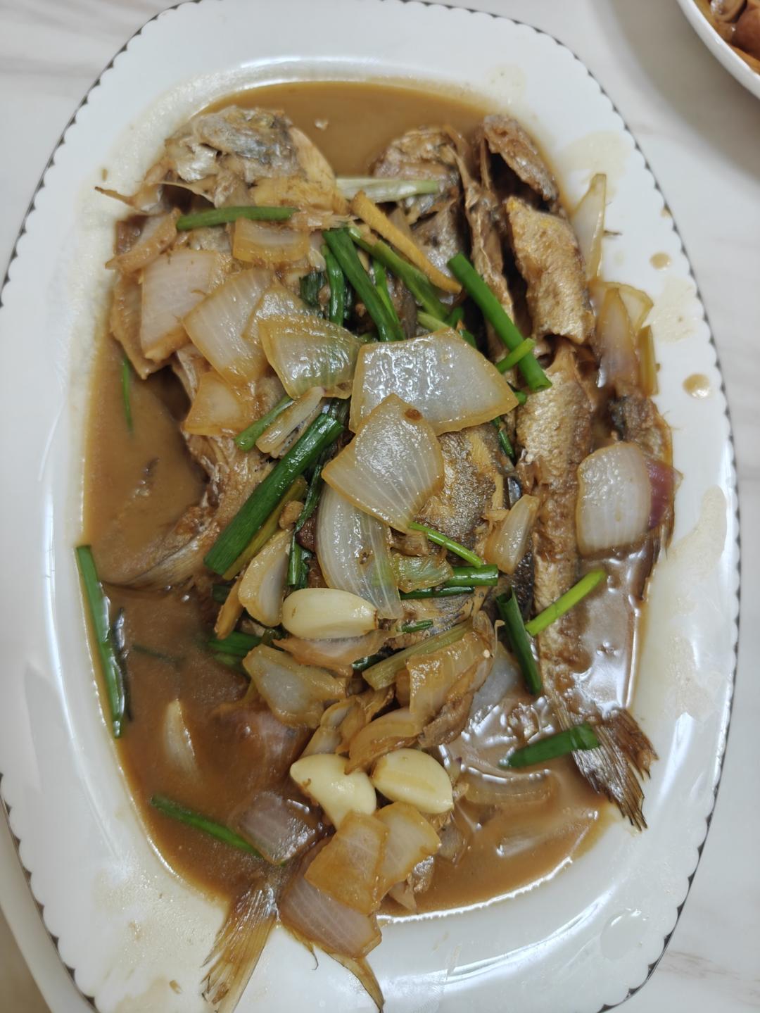 家烧杂鱼的做法