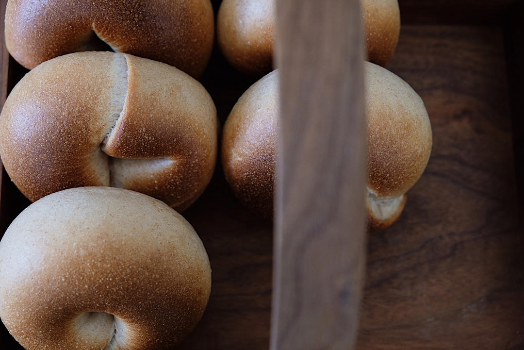 香炸天的洋葱酵液贝果（附视频）