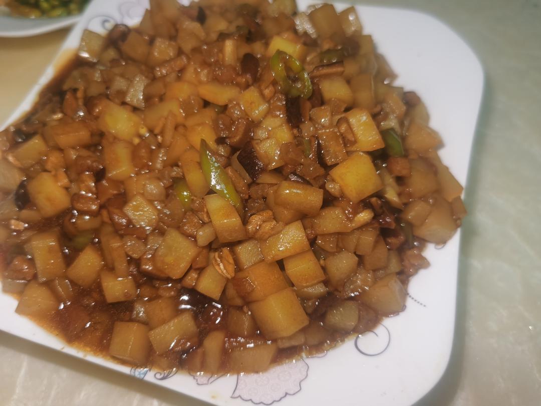 ㊙️香菇土豆肉沫拌饭❗️比外卖还好吃