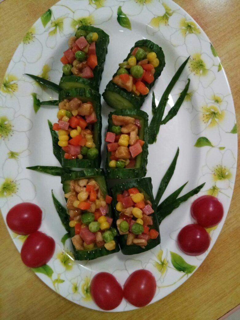 最美年夜饭-🎋翠竹报春节节高🥒（黄瓜玉米火腿鸡丁沙拉）