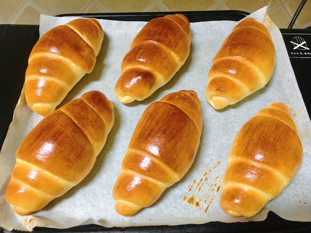 黄油面包卷