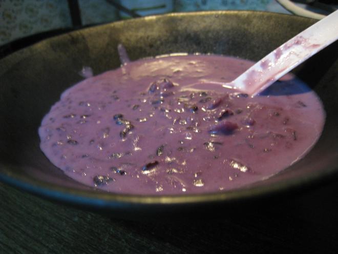 奶香紫薯黑米粥的做法
