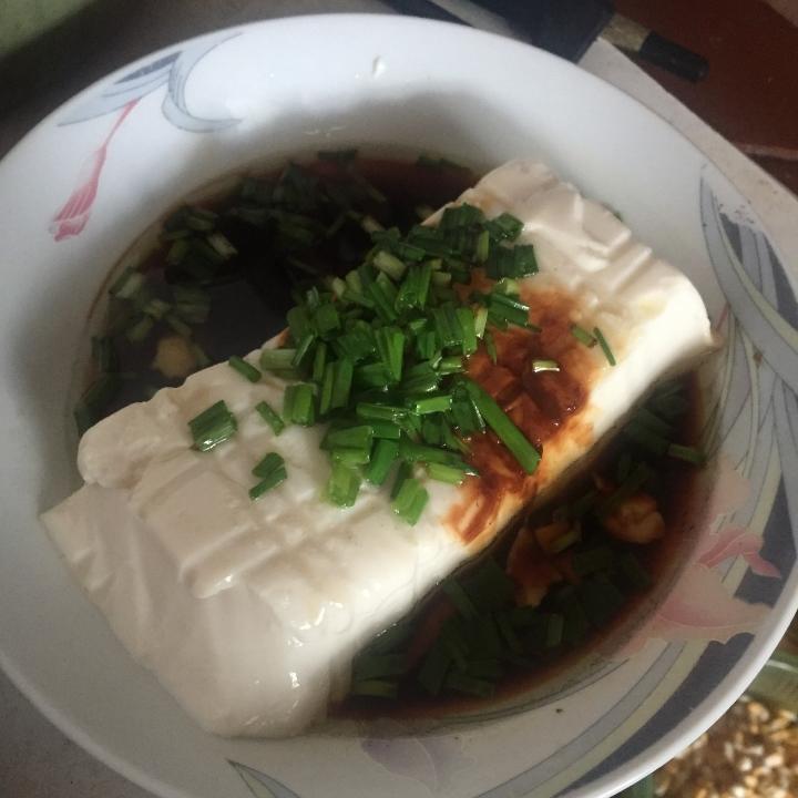 香菜小葱拌豆腐