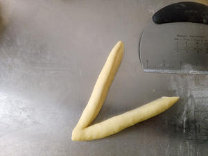 心形玉米沙拉面包的做法 步骤5