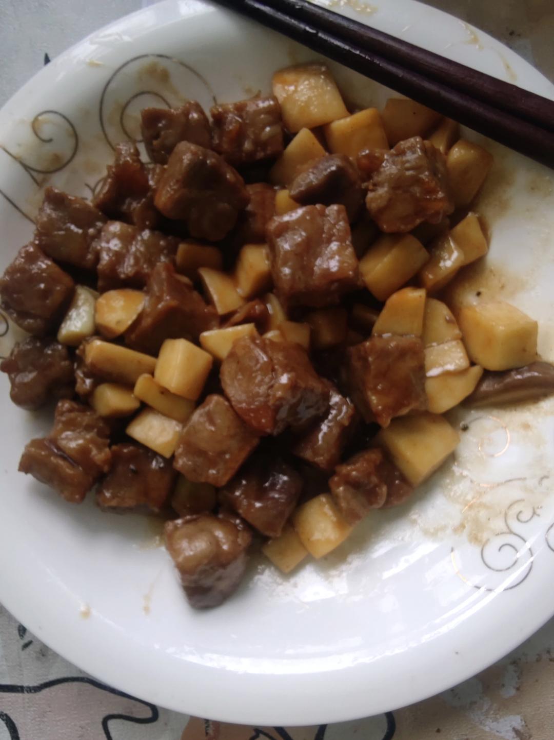 黑椒杏鲍菇牛肉粒