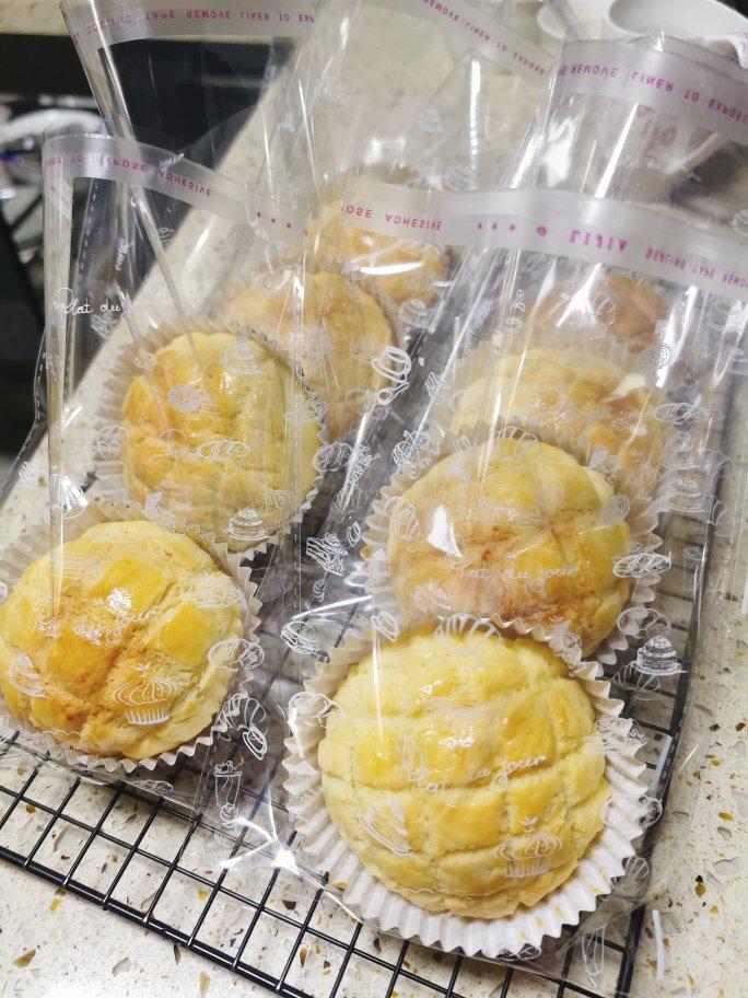 菠萝包-拒绝店里那些甜到吃不出香味的菠萝包