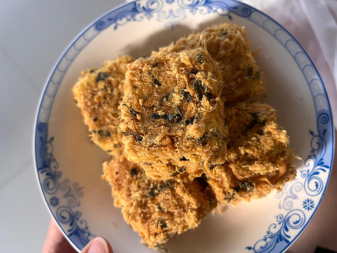 朋友都说比鲍师傅好吃的海苔肉松小贝