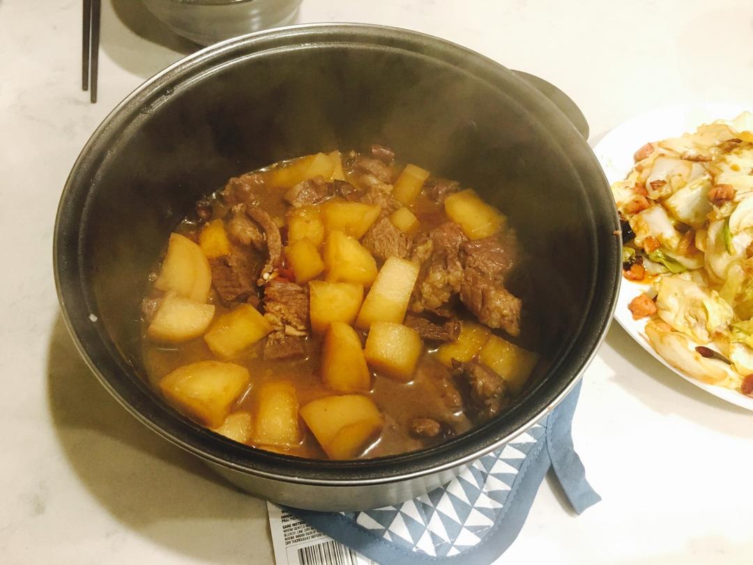 萝卜炖牛肉