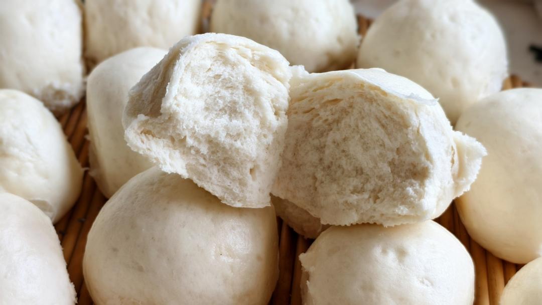 别再买馒头了！教你家庭做馒头简单做法，蓬松暄软，比买的还好吃