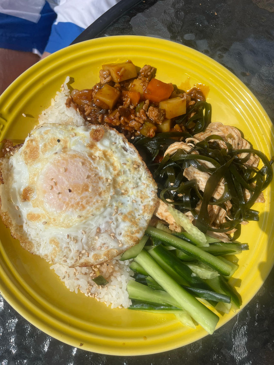 香菇土豆肉沫拌面，神奇酱汁，拌面拌饭都好吃哇