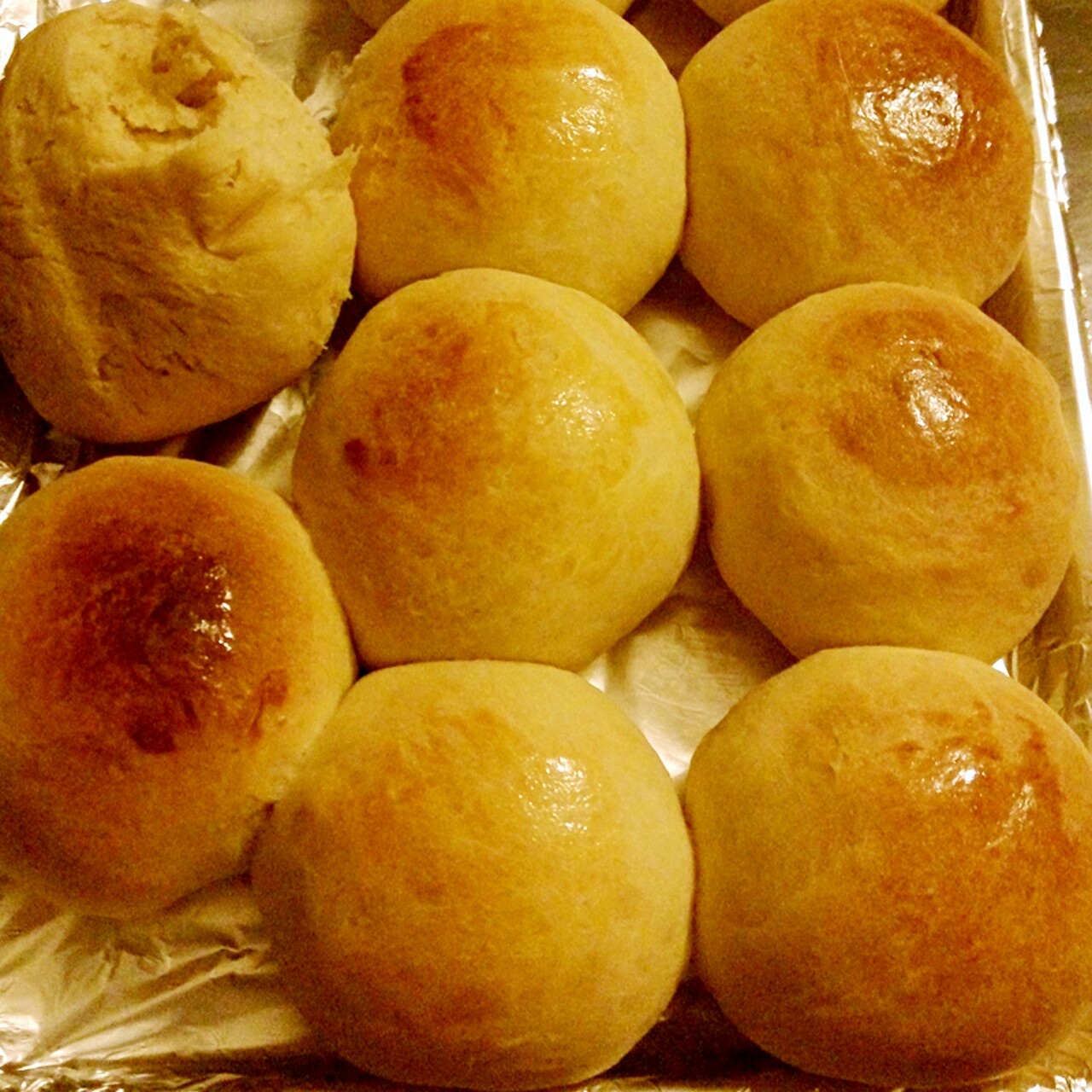 大人小孩都爱不释口的【蜂蜜牛奶小餐包】