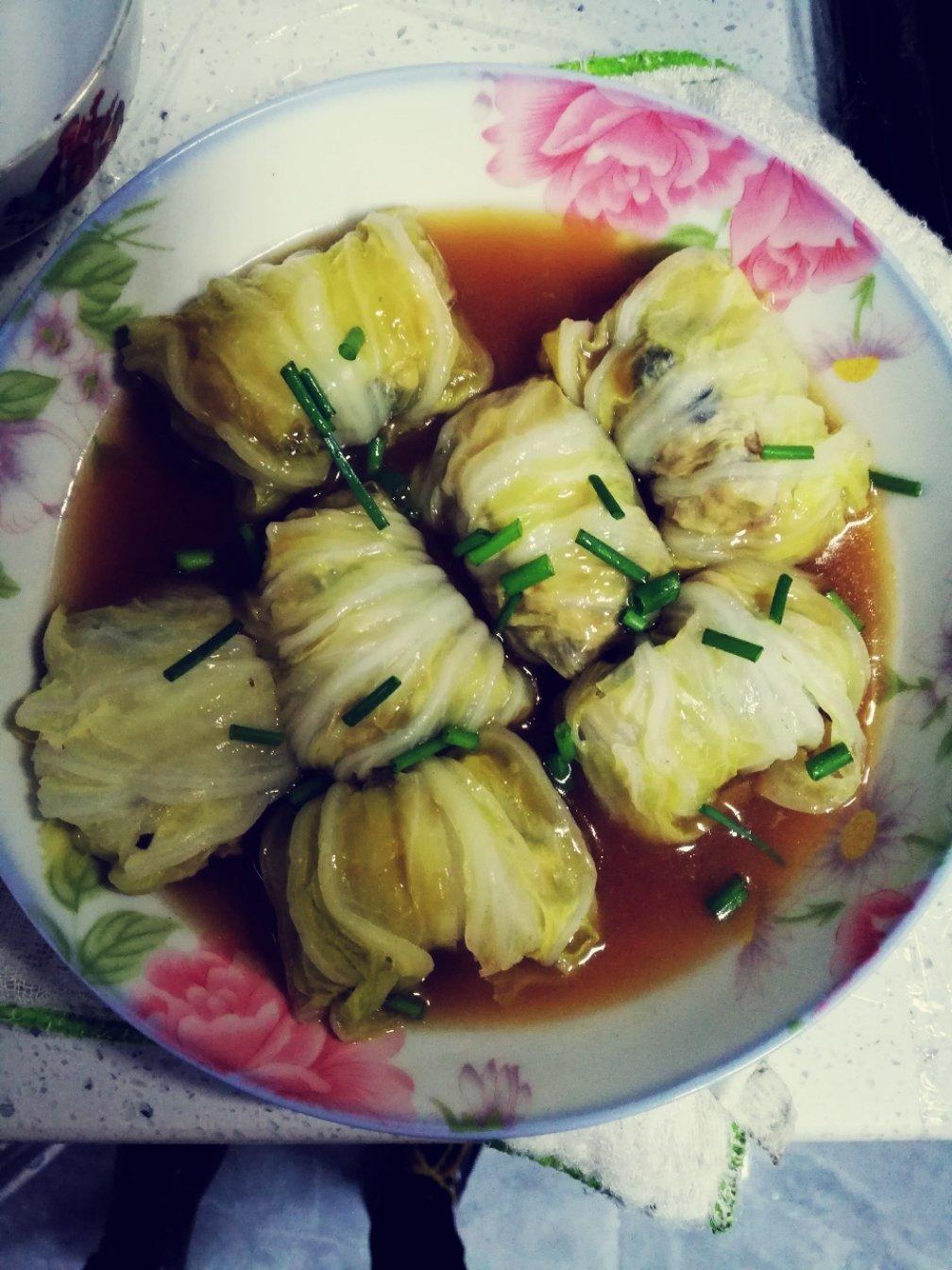 过年餐桌上必备的一道菜，翡翠白玉卷