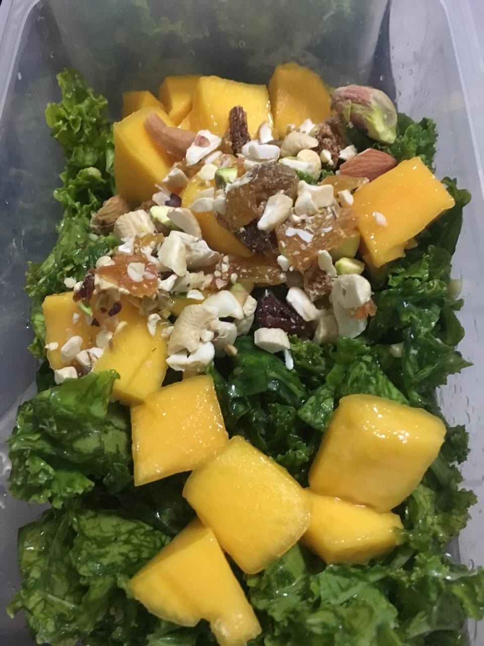 Wagas 芒果羽衣甘蓝沙拉