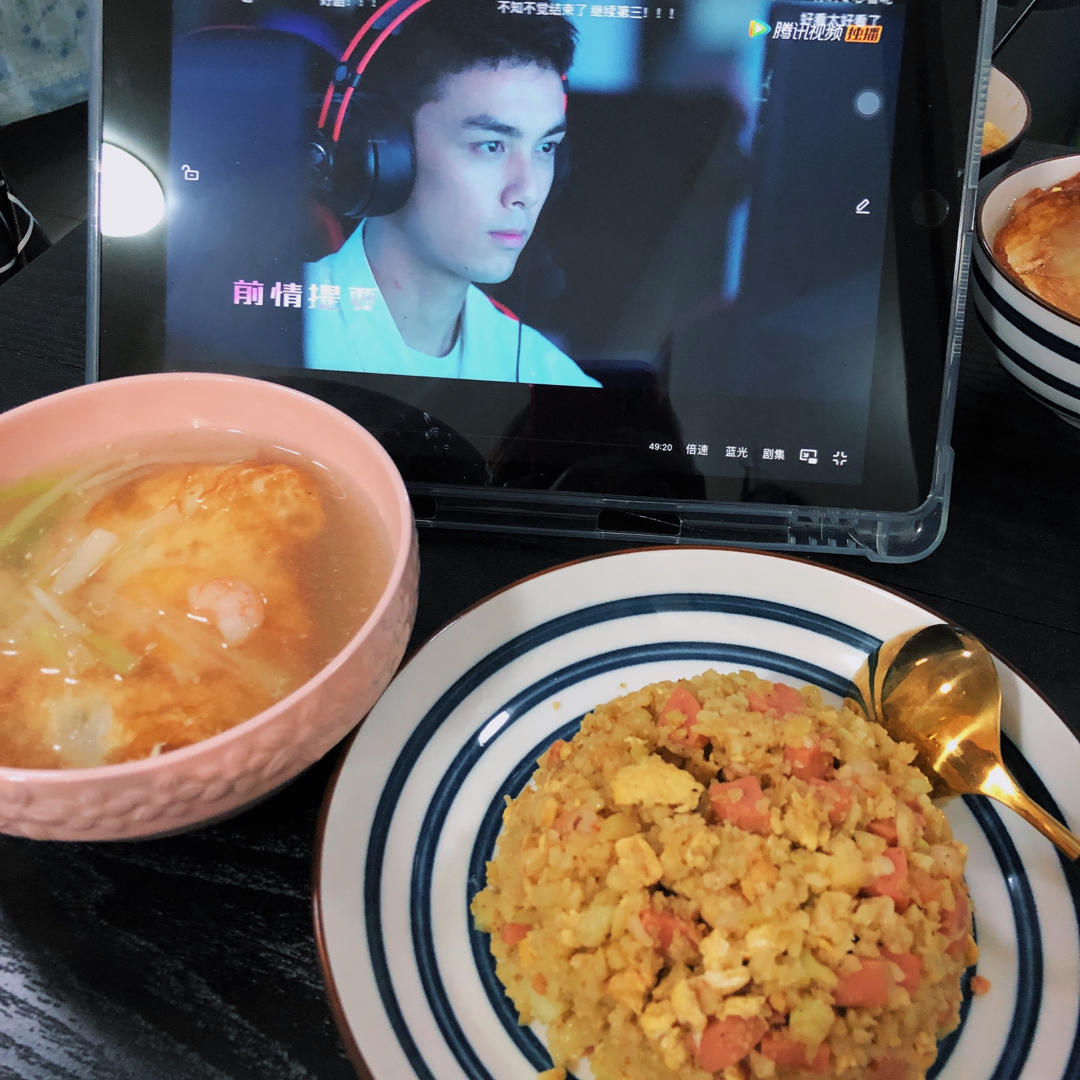 谁吃谁瘦的欧阳娜娜同款无米炒饭，好吃低卡又饱腹，减肥姐妹的福音！